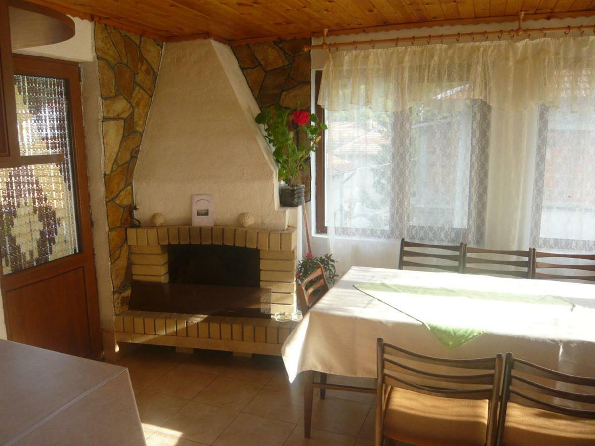 Guest House Denitsa Trigrad Exterior photo